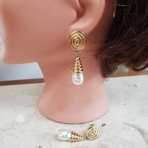 Etruscan Faux Baroque Pearl Drop Earrings - Picture 2 of 9